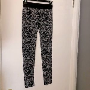 💟 Sale 2/$15 💟 Black & White Leggings!!! NEW!!!